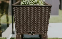 Splendor 31.7 Gallon Elevated Garden Bed - Brown